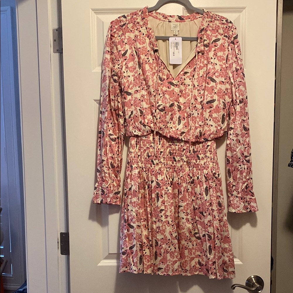 Roan + Ryan NWT floral dress from EverEve - size Medium